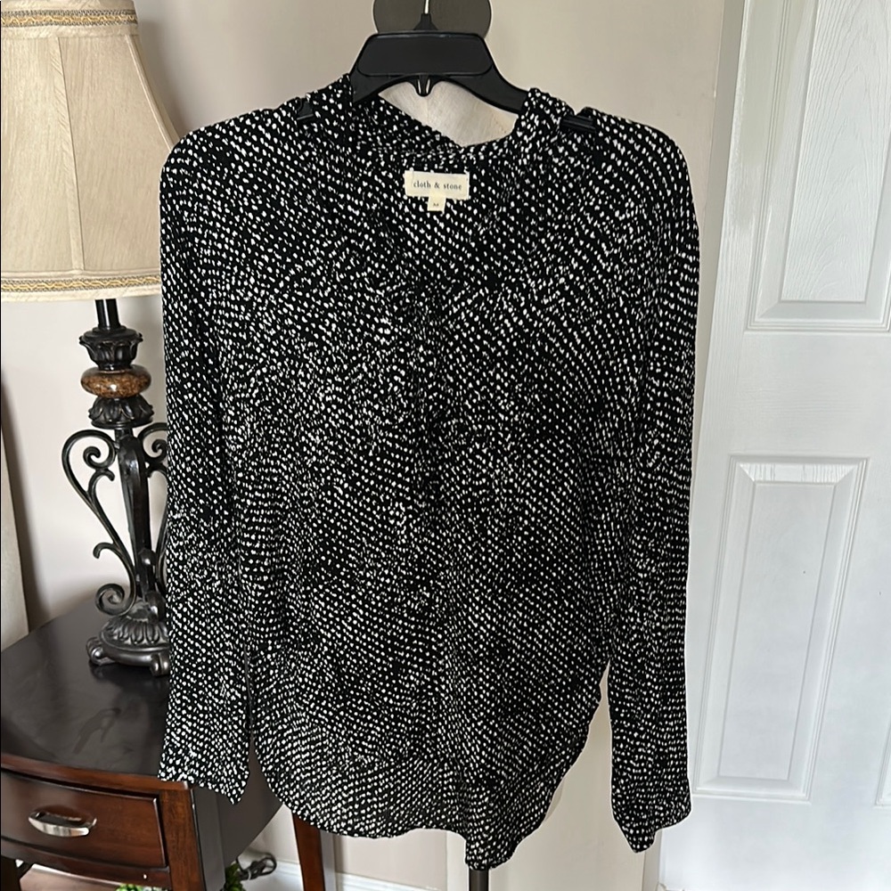 Cloth & Stone Black and White Buttoned Blouse